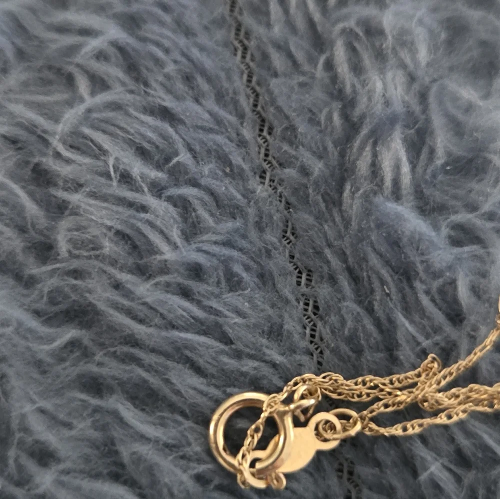 2 Broken 14k Gold Neclaces - Picture 8 of 13